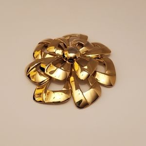 TRIFARI Gold Statement Brooch Ribbon Bow Vintage Pin
